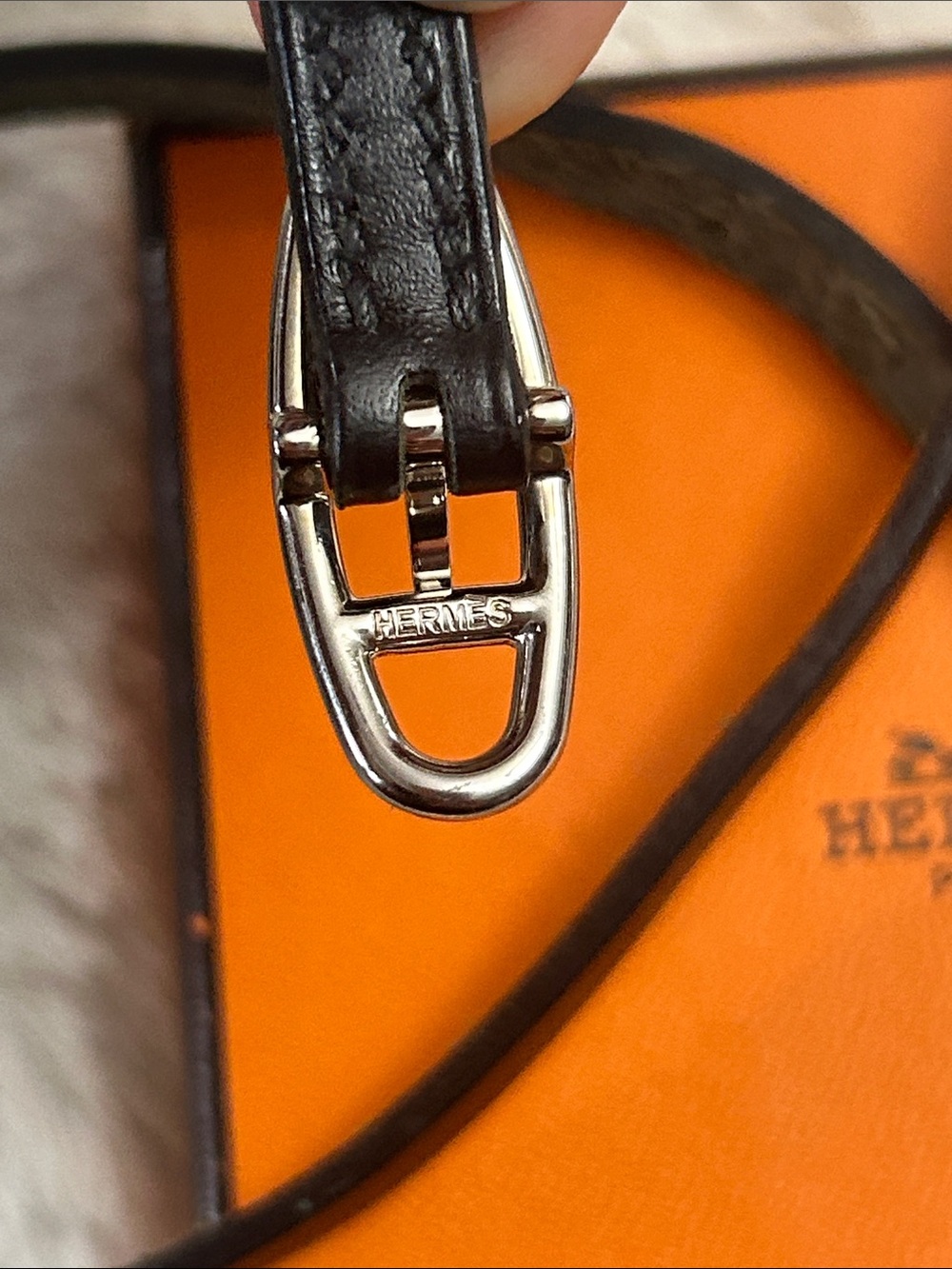 Hermes black leather wrap bracelet with silver hardware - Picture 5 of 11